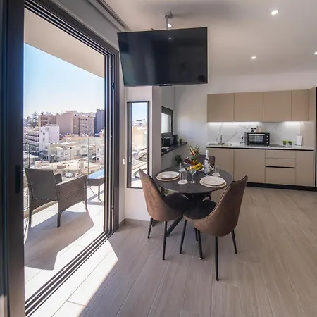 Skyline Luxury Studio, Ermou By Finikoudes