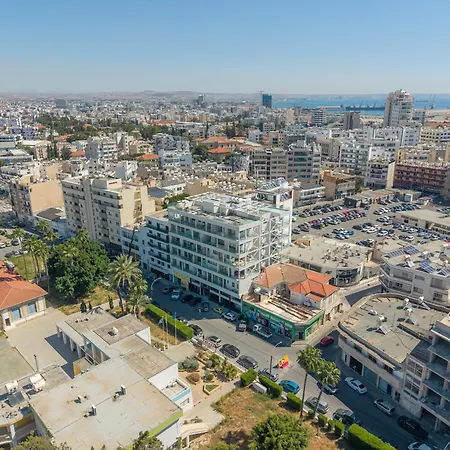 Skyline Luxury Studio, Ermou Walking Distance To Finikoudes *
